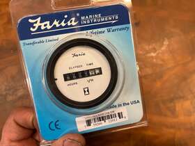 12913 Faria Hour Meter 2ft Dia Euro White 12-32 Vdc New