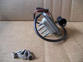 80-90-100-105-115-150 Johnson Evinrude 586075 Hp Voltage Regulator 586048